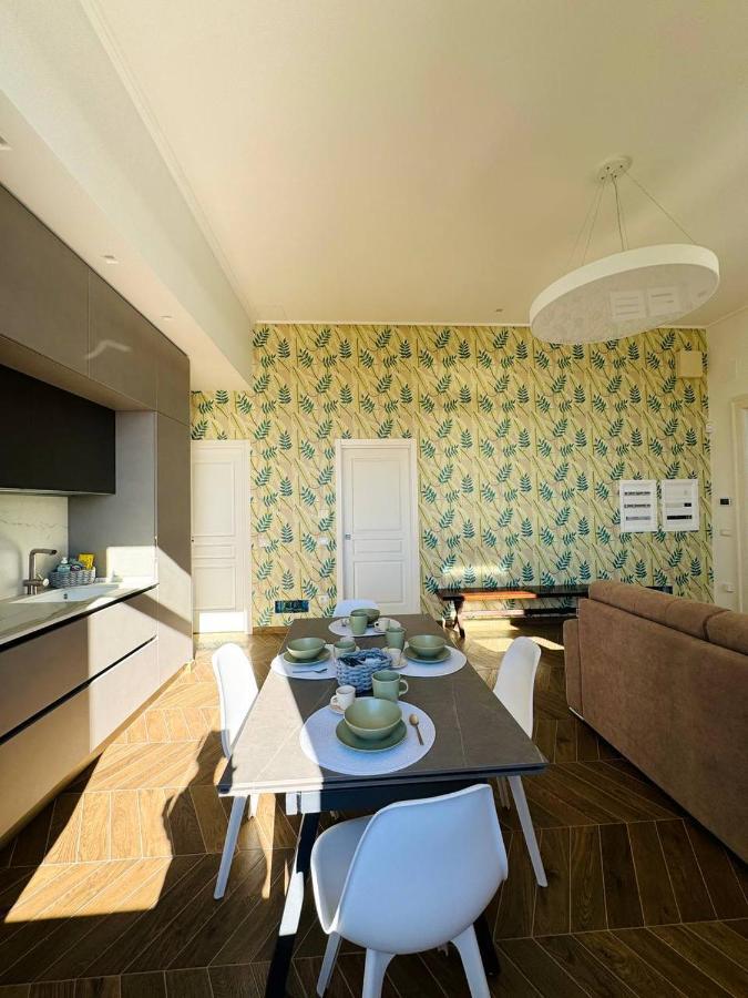 Alocasia Luxury Stay Salerno Esterno foto